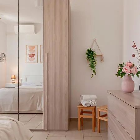 Attico In Centro - Parcheggio Gratuito Apartment